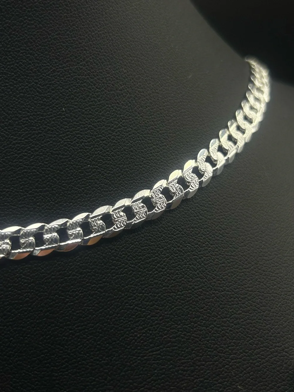 22 Inch Cuban Link Chain 7mm width